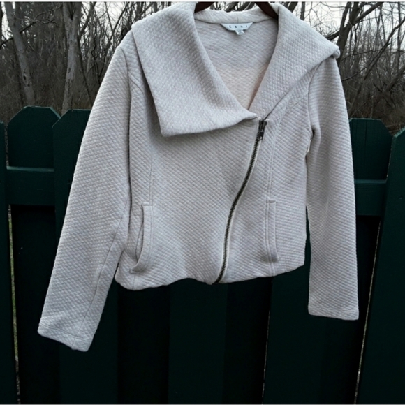 Cabi Ryder Asymmetrical Zip Quilted Moto Jacket - Picture 3 of 13